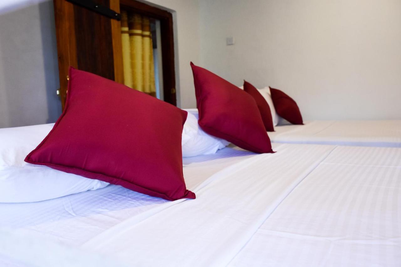 Rainforest Holiday Inn Deniyaya Εξωτερικό φωτογραφία