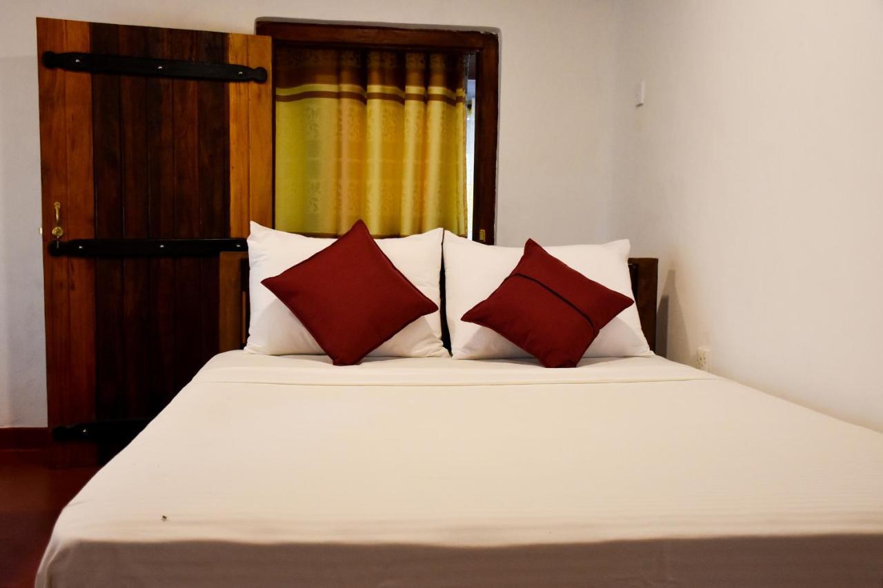 Rainforest Holiday Inn Deniyaya Εξωτερικό φωτογραφία